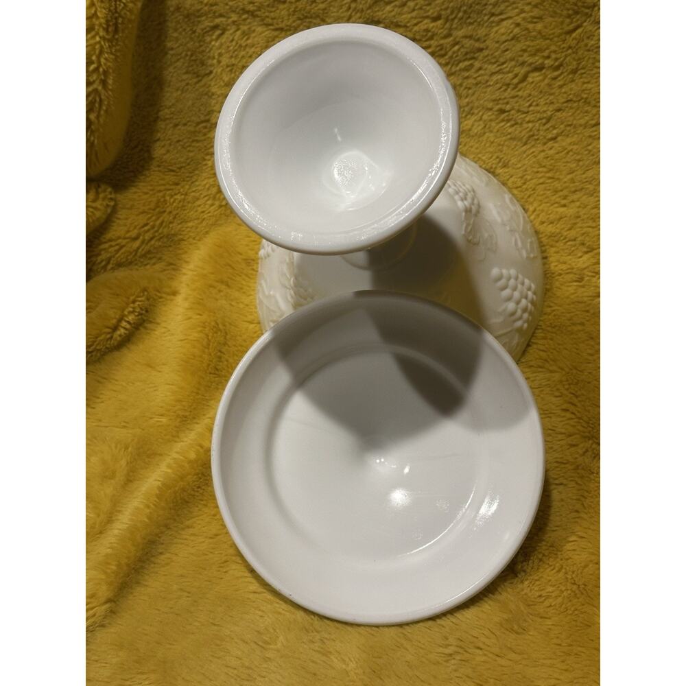 Vtg Indiana Milk Glass Colony Harvest Grapes Compote Footed Pedestal Bowl w Lid - Picture 5 of 7